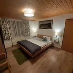 Alpenwelt Апартаменти Нойштіфт-ім-Штубайталь