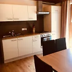 Alpenwelt * Нойштіфт-ім-Штубайталь